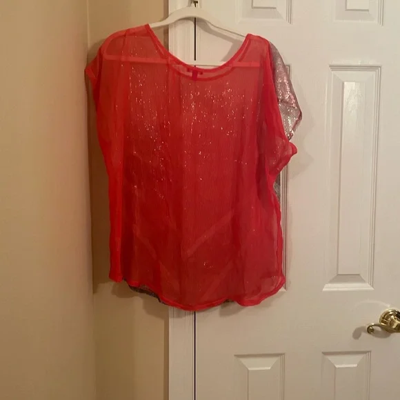 Last Change before donated! BONGO Red and Silver Sequin Blouse - Picture 3 of 3